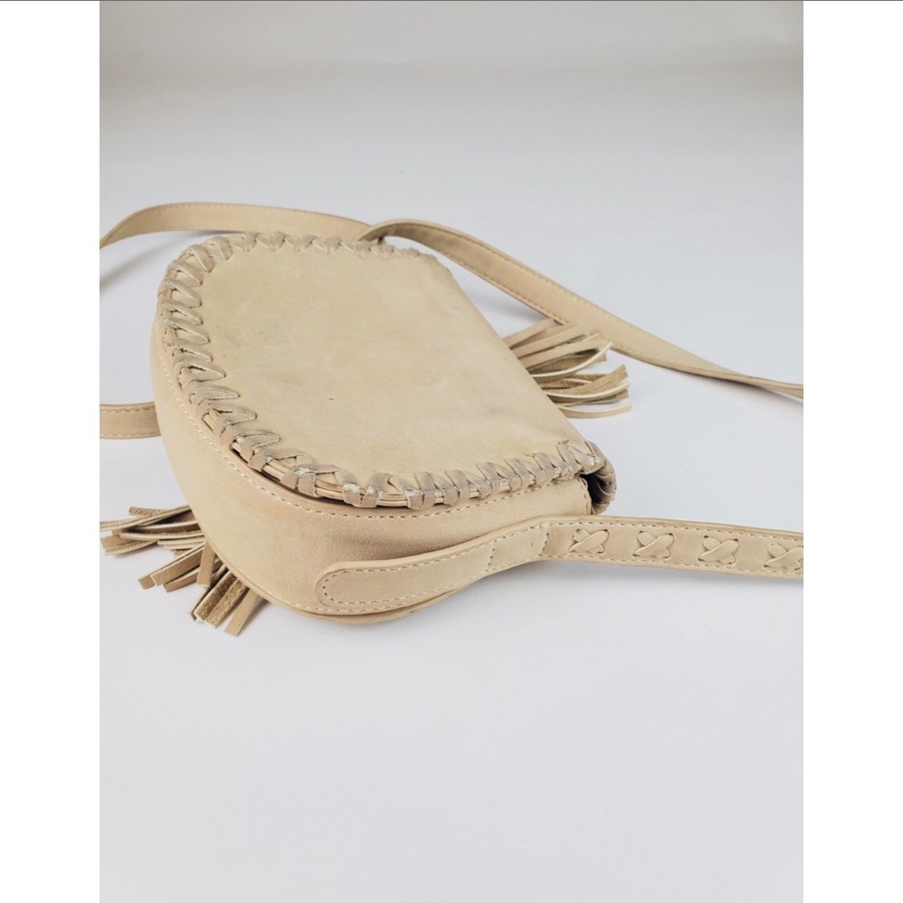 Forever 21 Crossbody Cream Bag - Picture 3 of 6
